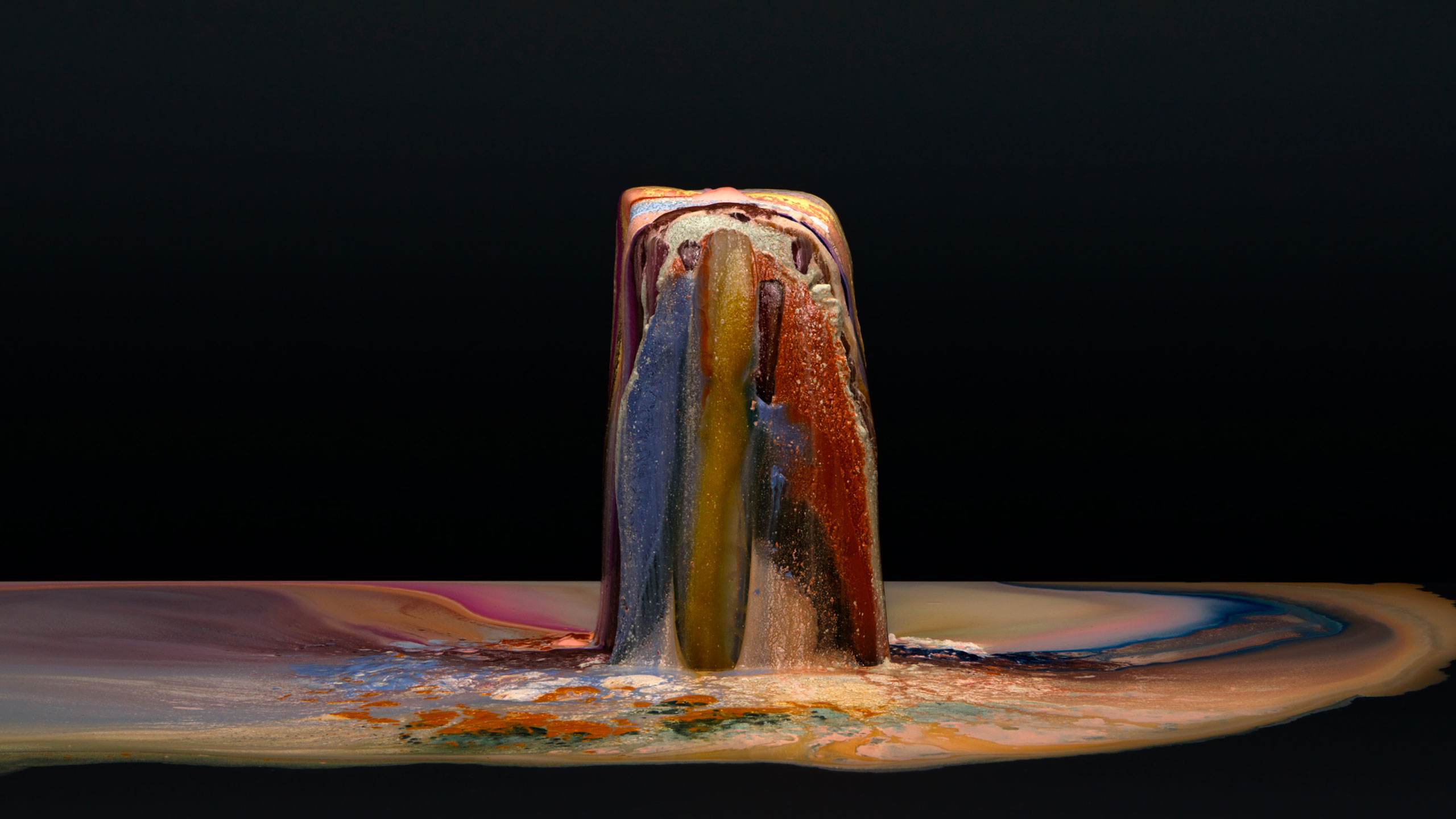 Dawn Ng, The Earth is an Hourglass, 2024. Commissioned by Melbourne Art Foundation in partnership with Queensland Art Gallery | Gallery of Modern Art and supported by The Ritz-Carlton, Melbourne.